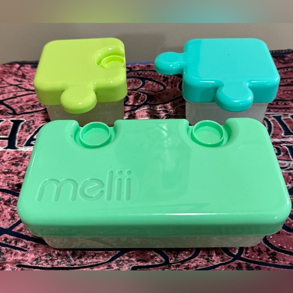 Melii silicone seal food storage jigsaw containers - Picture 2 of 3